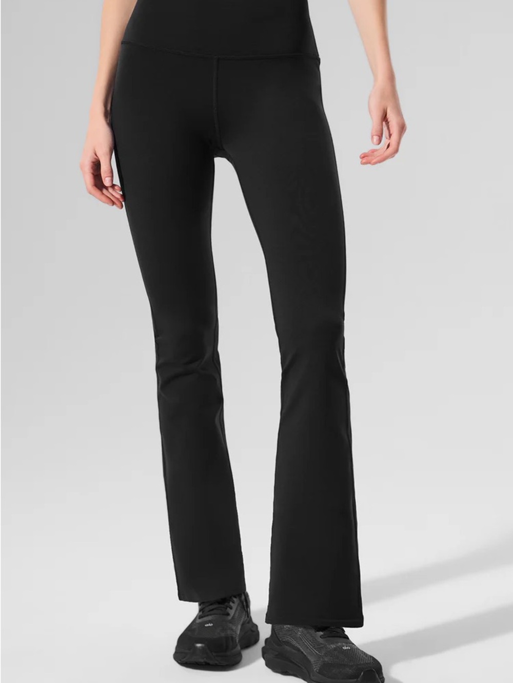 Alo Airbrush High-Waist Bootcut Legging (Short)